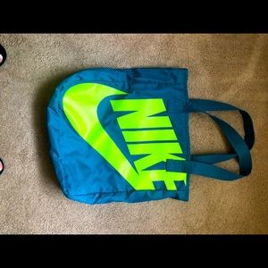 Medium Nike tote